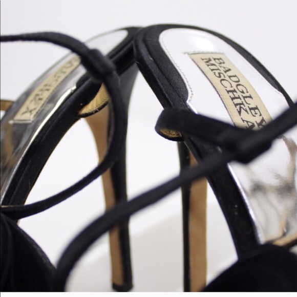 Badgley Mischka Black Strappy Sandals Sz 10 - Picture 2 of 8